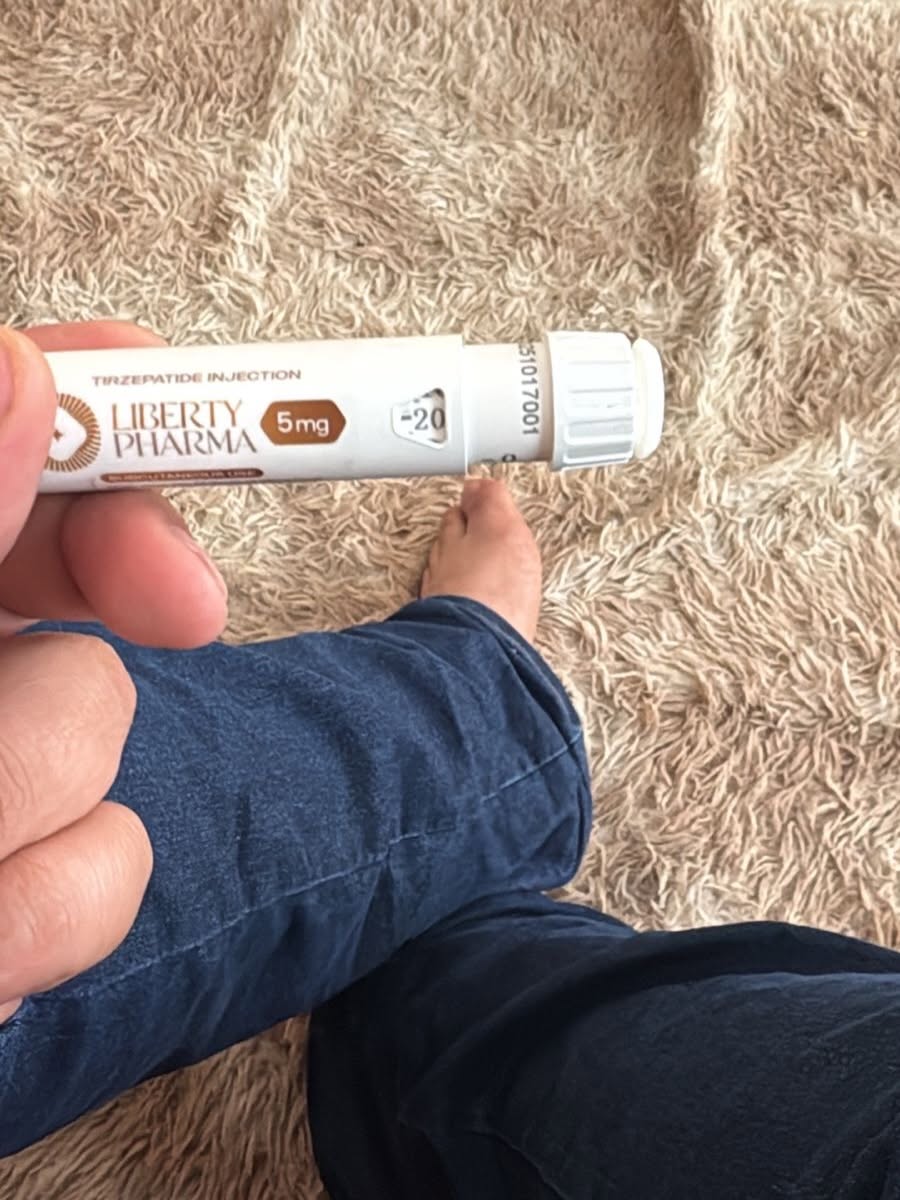 Caneta Liberty Pharma em uso real